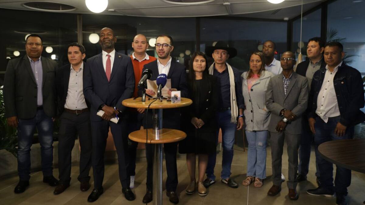 Representantes de curules de paz se capacitan para entrar al congreso