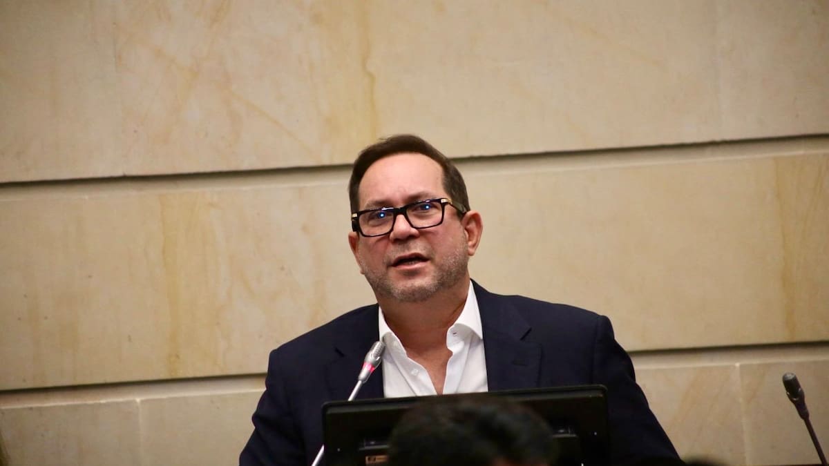 “Él no puede darle órdenes a una de las tres ramas del poder”: Lidio García al presidente Petro