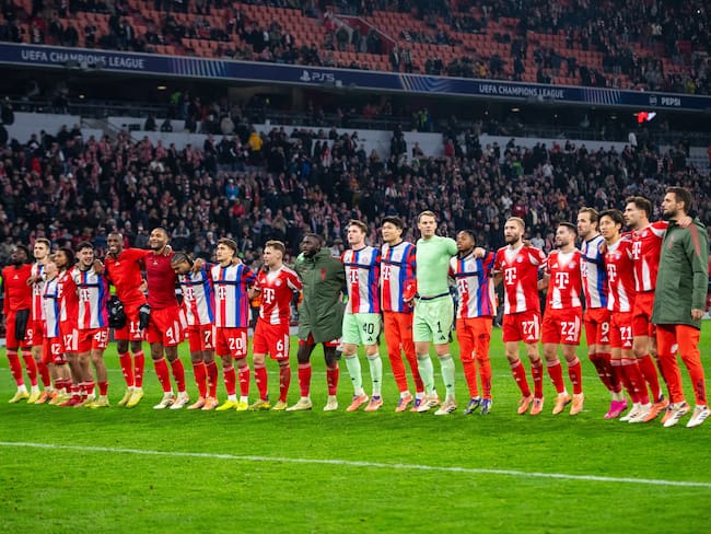 Los jugadores del Bayern Múnich celebran su triunfo ante el Sporting Lisboa. (Photo by Hesham Elsherif/Anadolu via Getty Images)