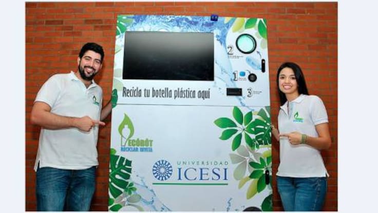 ECOBOT es la iniciativa de dos caleños que lo premia por reciclar