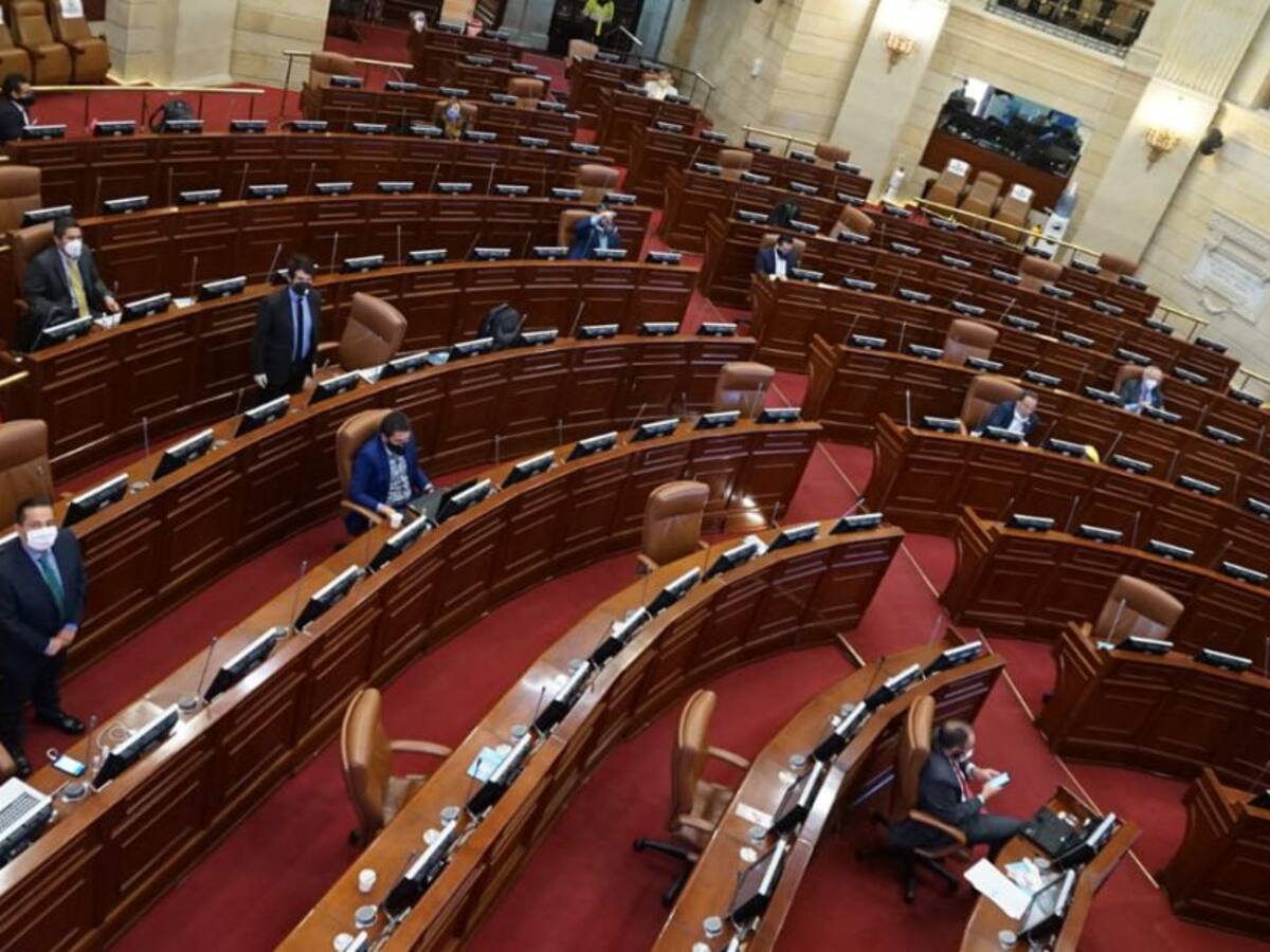 19.000 funcionarios públicos no han publicado su declaración de renta