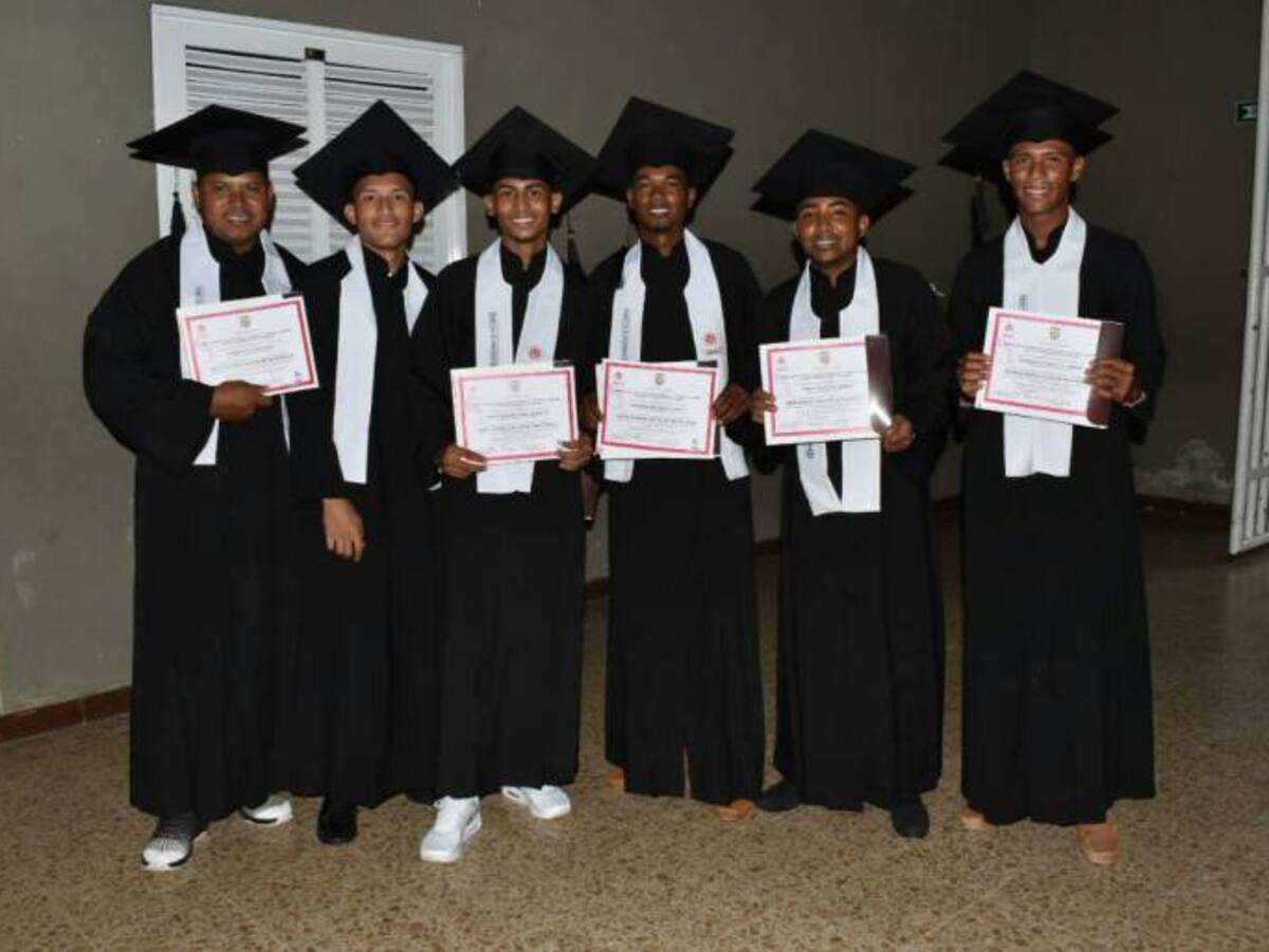 Se graduaron jóvenes en riesgo de barrios priorizados de Cartagena