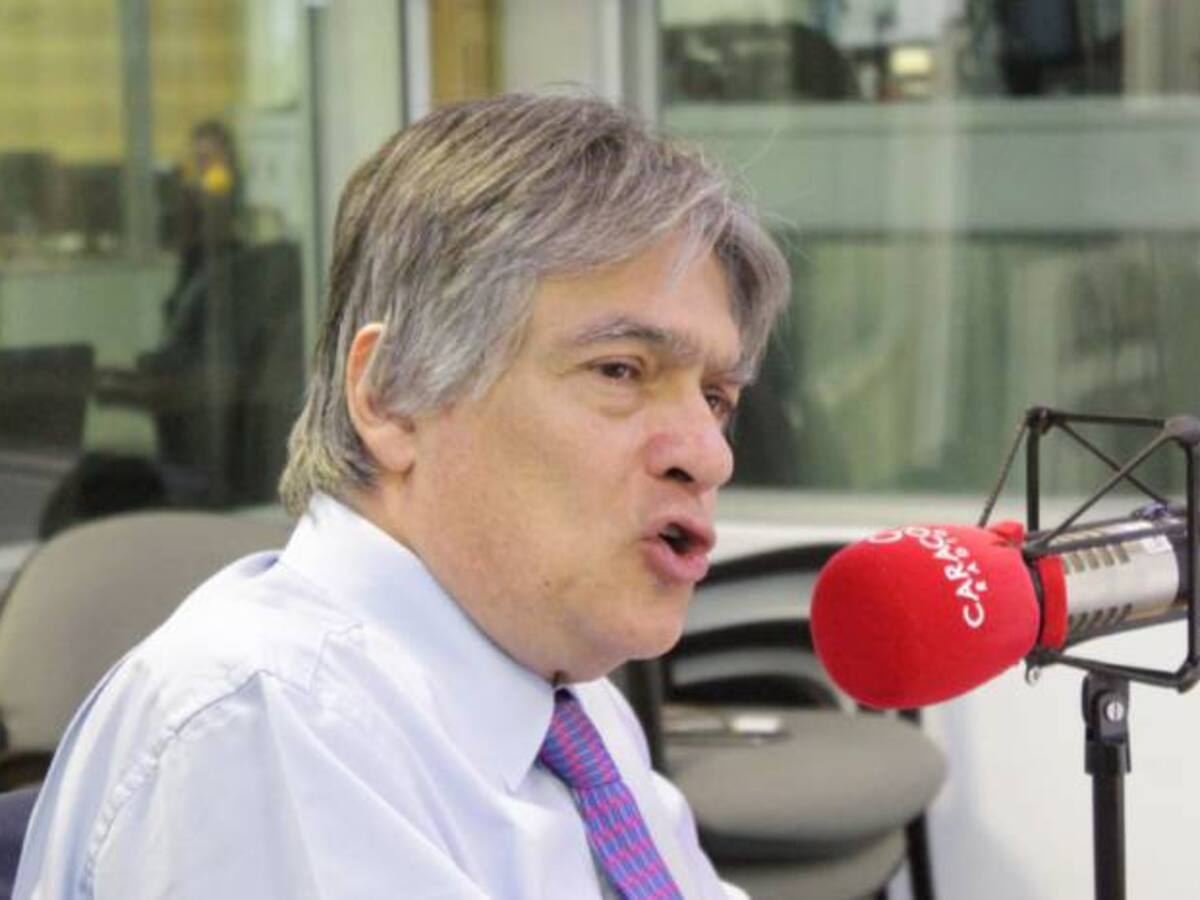 Gobierno ha debido alertar sobre inscritos con problemas: Bejarano