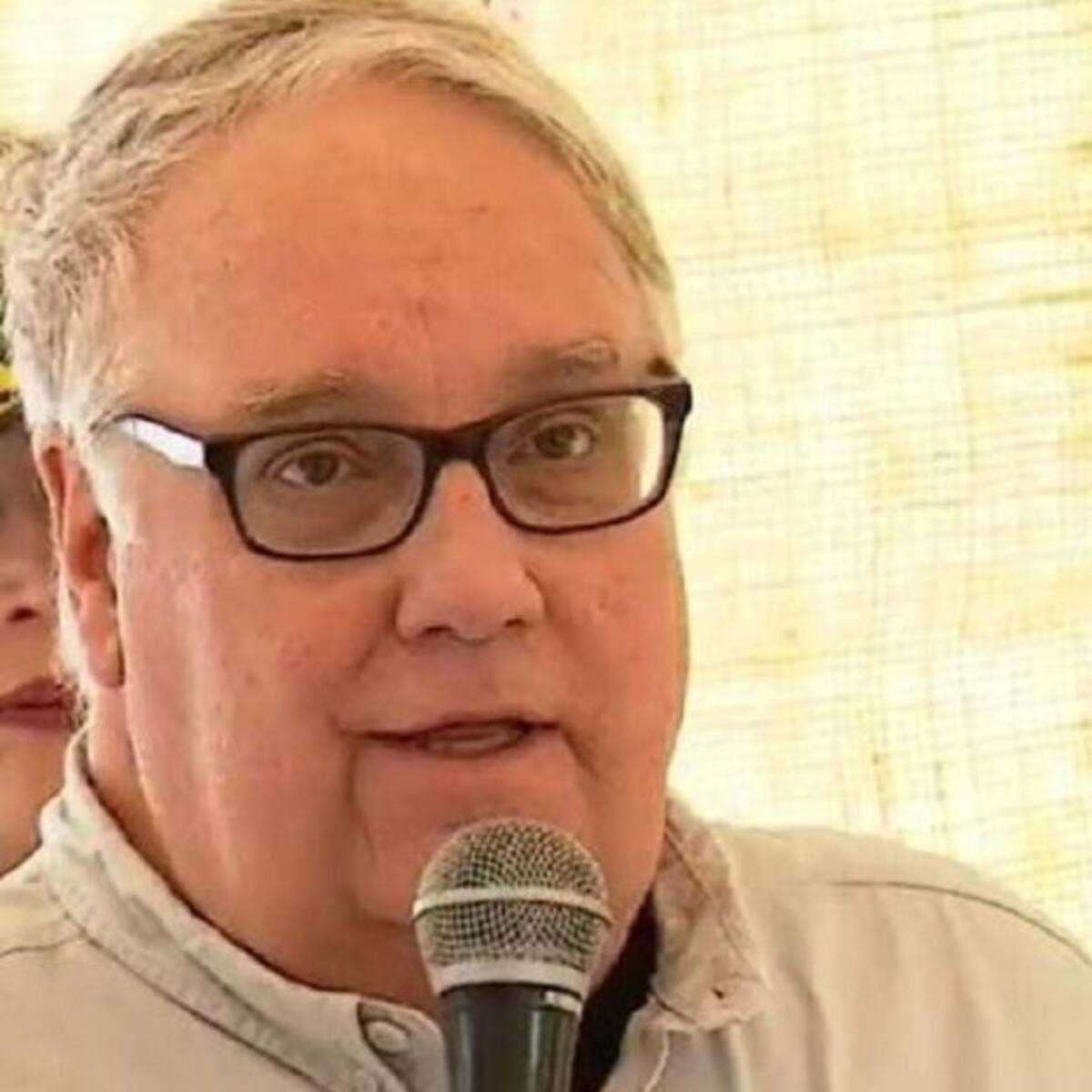 Crece expectativa por posible visita del filántropo Howard Graham Buffett