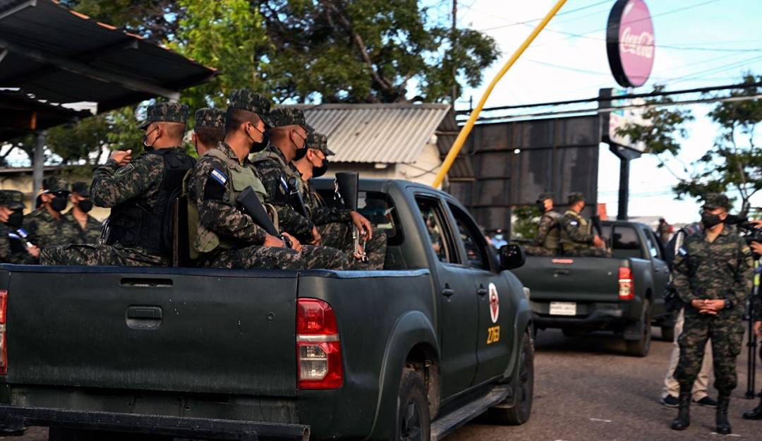 Distribución de material electoral en Honduras. Foto: Getty