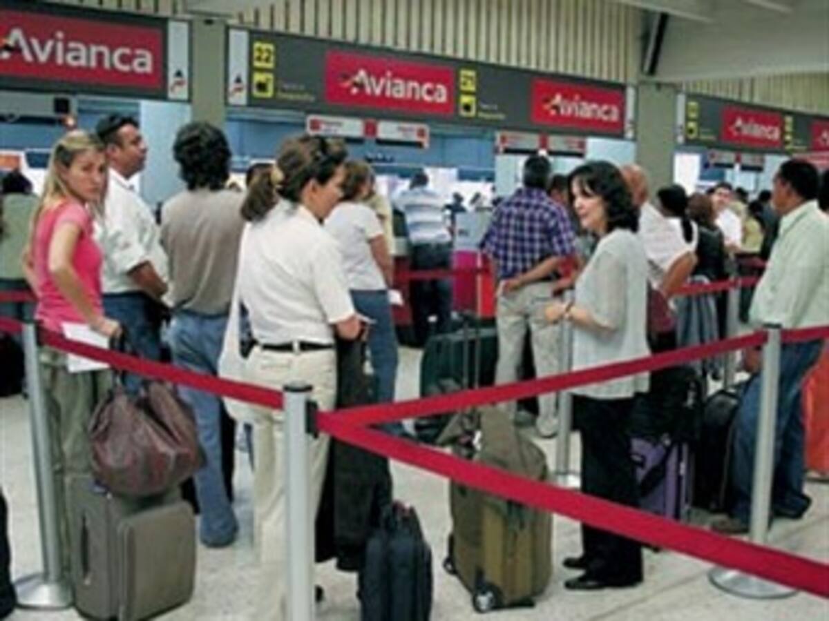 Alertan sobre más retrasos en el aeropuerto El Dorado de Bogotá