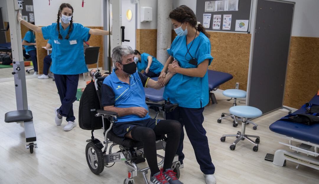 En el estudio se pide a las autoridades sanitarias prepararse para atender problemas neurológicos y psiquiátricos a medida que se enfrenta la pandemia.