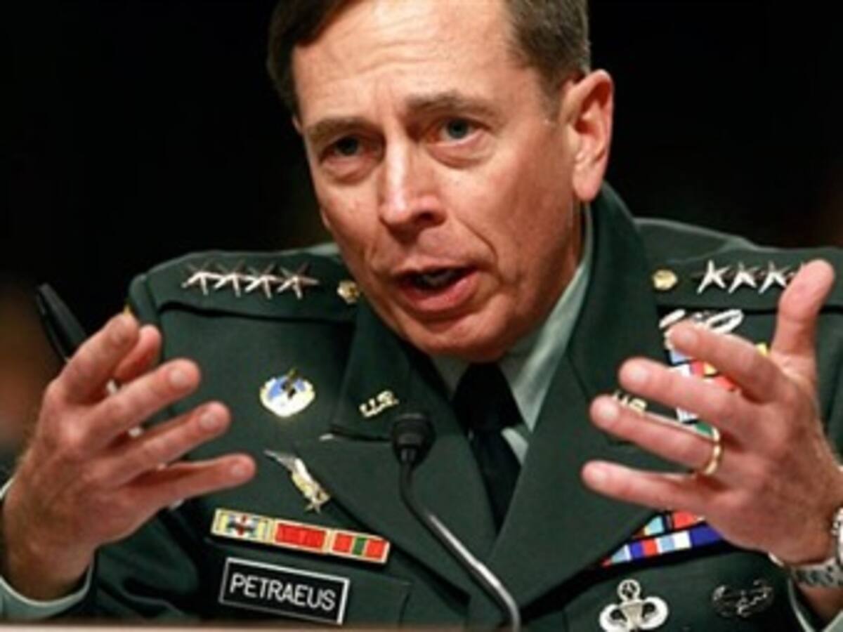 David Petraeus, el ex director de la CIA, comparecerá ante el Congreso estadounidense