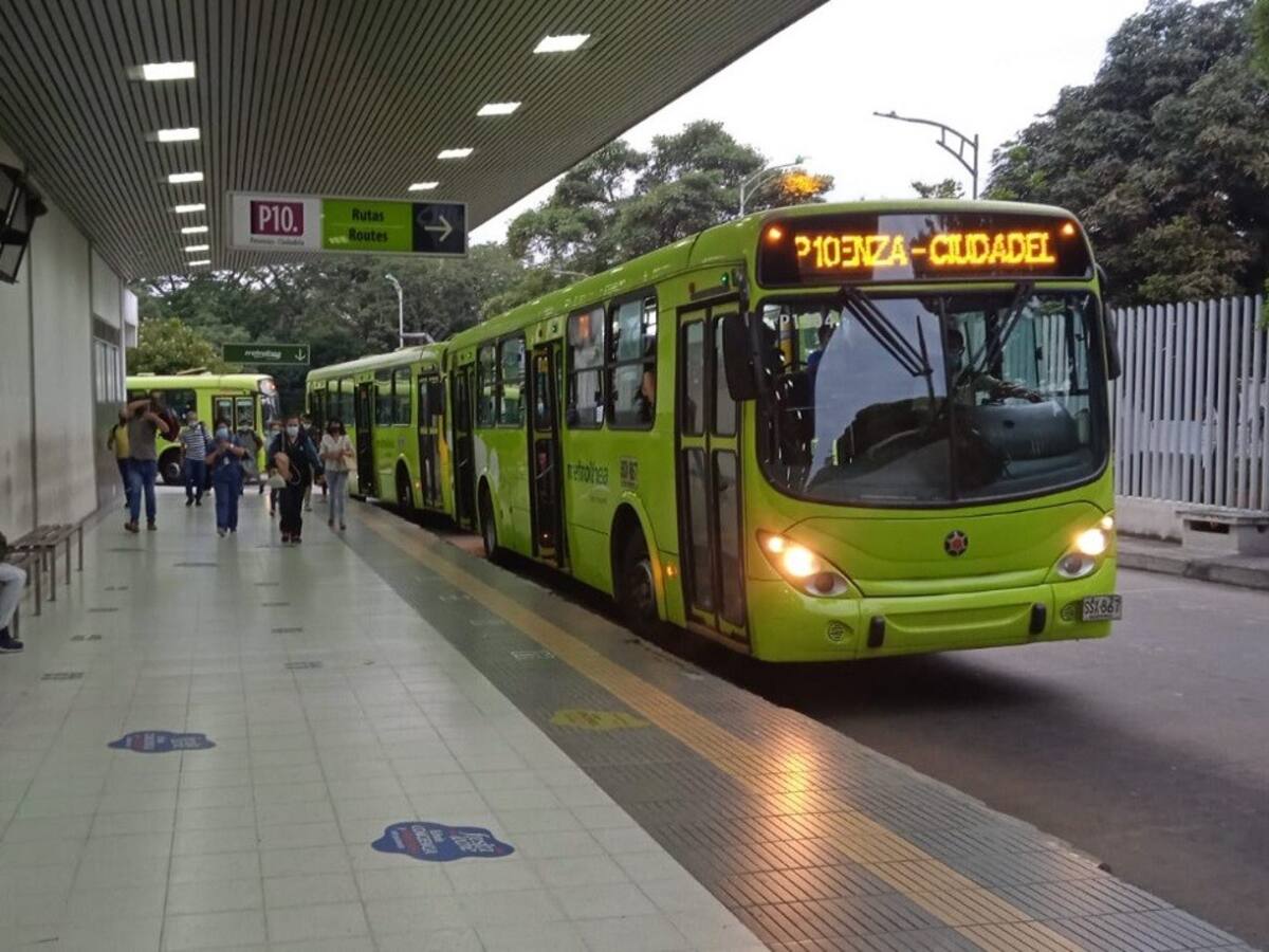 El único operador de Metrolínea dejaría de prestar servicio