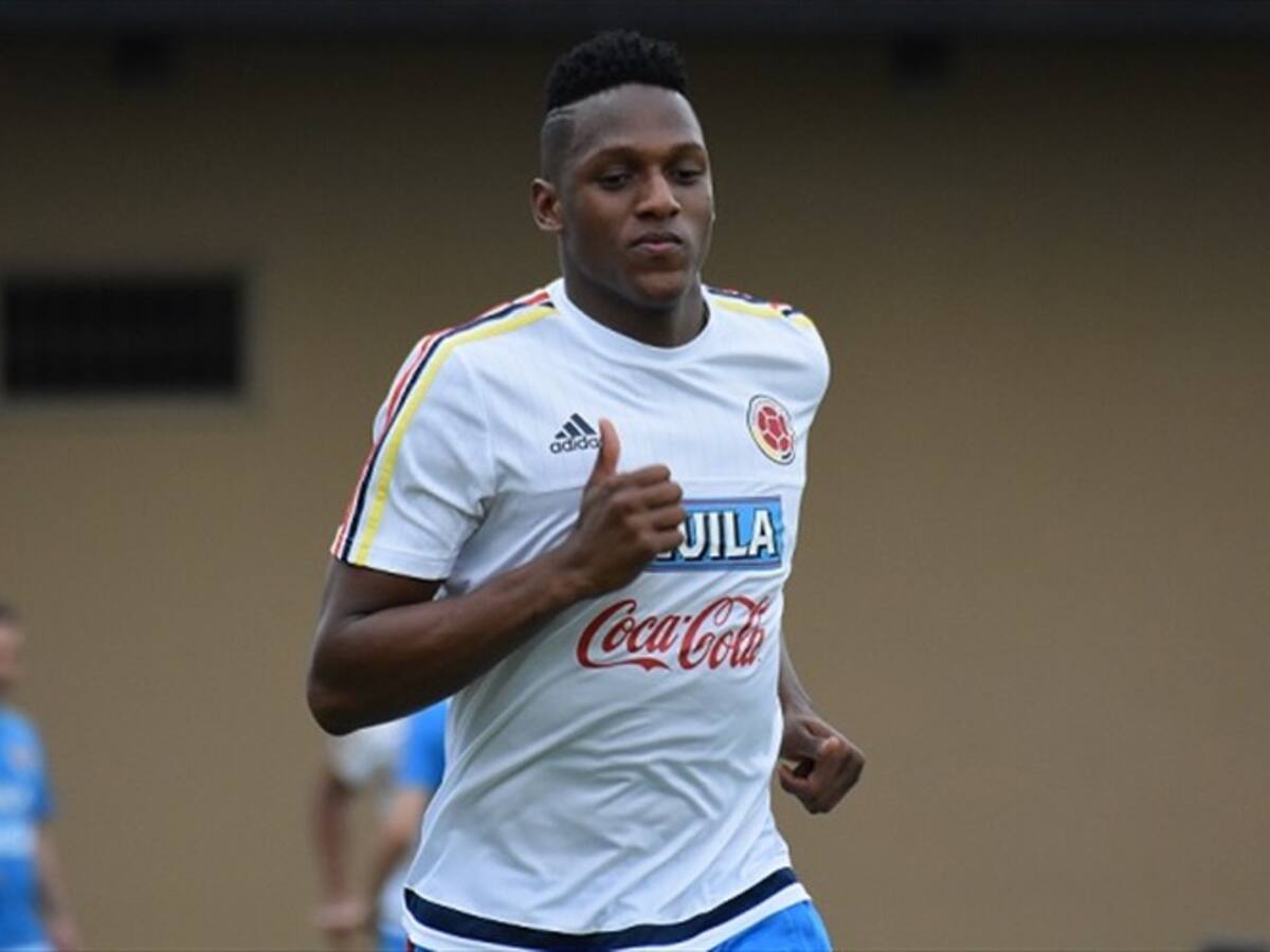 Yerry Mina no la tendrá nada fácil en el Barcelona: periodista español