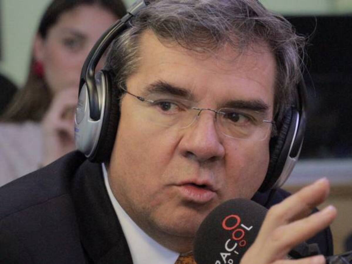 Si quieren revivir el Tribunal de Aforados, no puede ser por reforma política: senador Varón