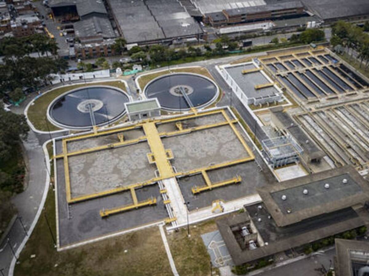 Gobernación dice que planta de aguas residuales de Bello disminuyó olores