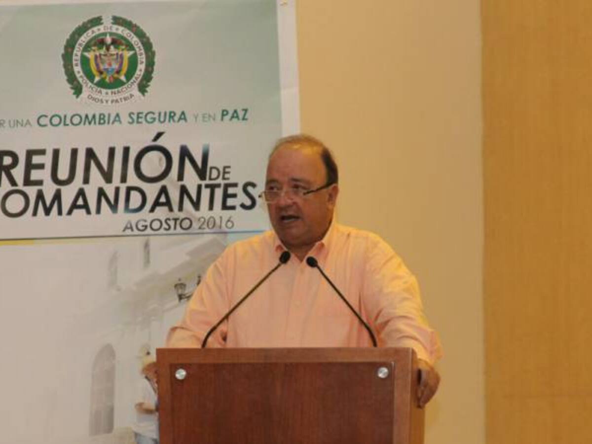 Inicia cumbre extraordinaria de la Policía tras acuerdo de paz