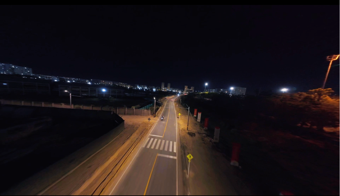 Promesa cumplida en Territorio Mío: tal como lo anunció el alcalde Dumek Turbay, la nueva vía ya está totalmente iluminada