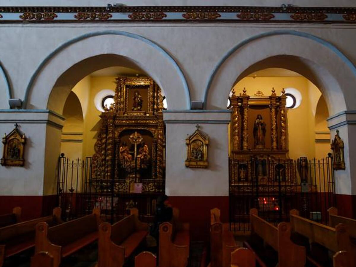 Hombre armado rezó y amenazó a feligreses en una iglesia en Bogotá