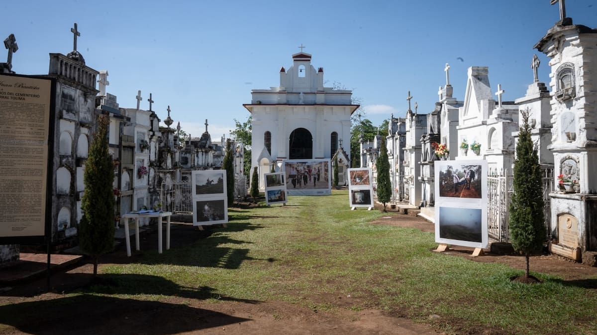La Unidad de Búsqueda inicia intervención en el cementerio de Chaparral, Tolima