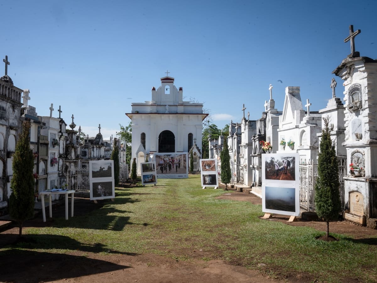 La Unidad de Búsqueda inicia intervención en el cementerio de Chaparral, Tolima
