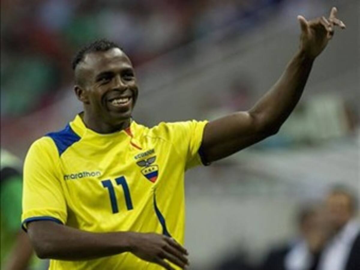 Reinaldo Rueda debuta con victoria al frente de la selección de Ecuador