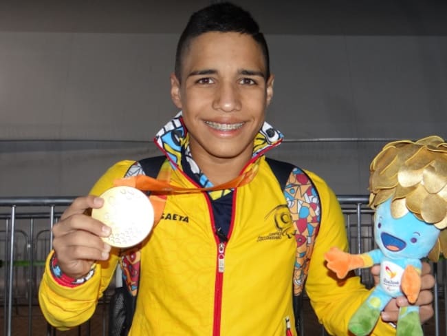 Carlos Serrano gana plata en Paralímpicos y es triple medallista en Río 2016