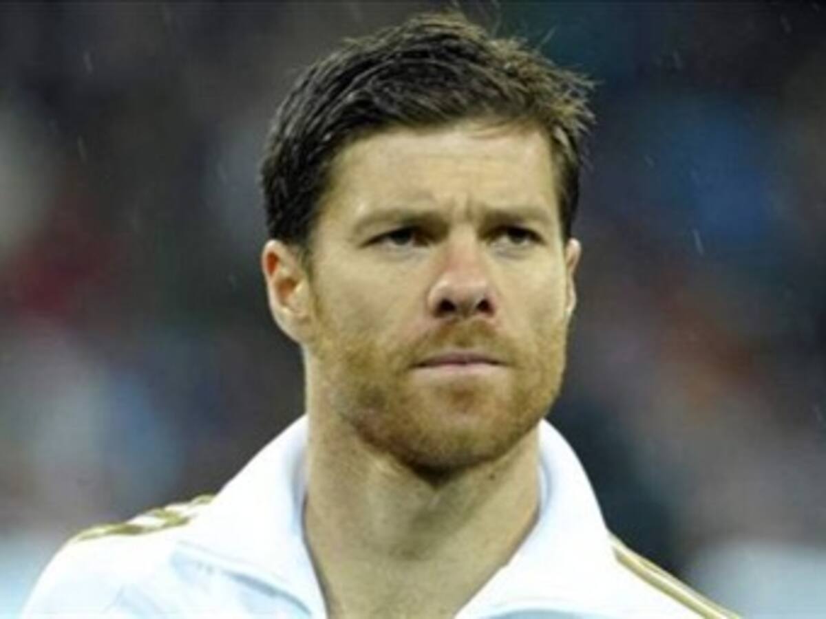 Xabi Alonso: 'Estoy seguro de que Higuaín se va a quedar en el Madrid'
