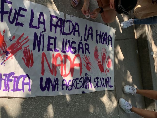 Estudiantes de colegio en Soledad piden retirar a docente por presunto abuso sexual