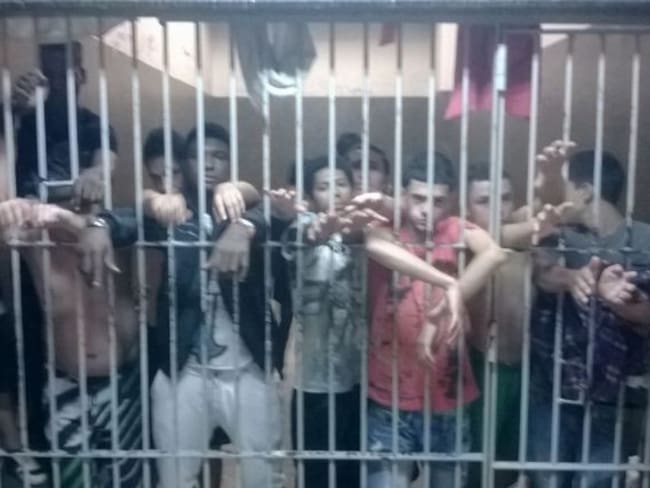 Luis Pérez pide urgen intervención militar en las cárceles