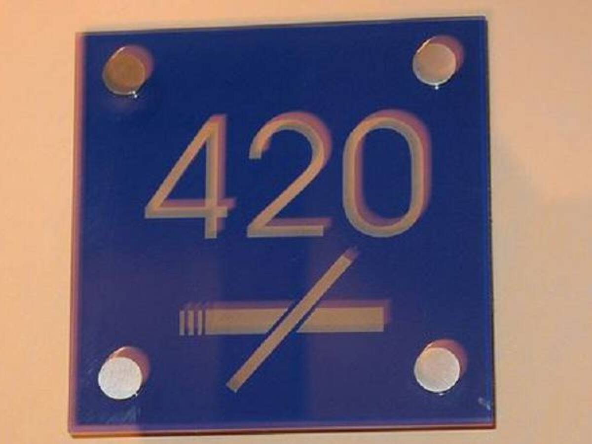 Por qué la habitación 420 es excluida en varios hoteles en el mundo