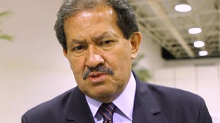 Quedo como sapo si me meto en pelea Santos-Uribe-Pastrana: Vicepresidente