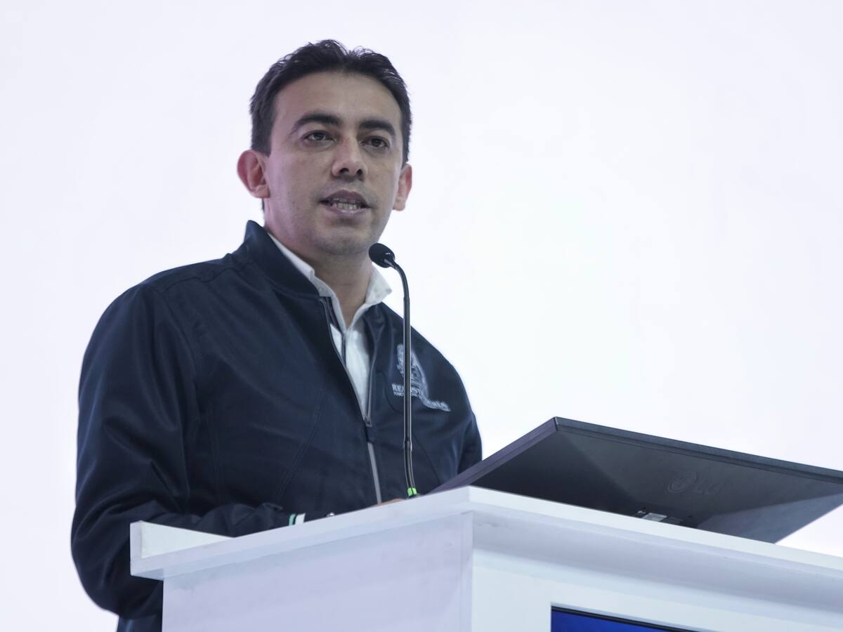 Procuraduría archivo investigación contra registrador Alexander Vega