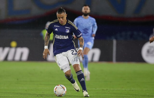 Castro salió lesionado del hombro en el primer tiempo / Colprensa