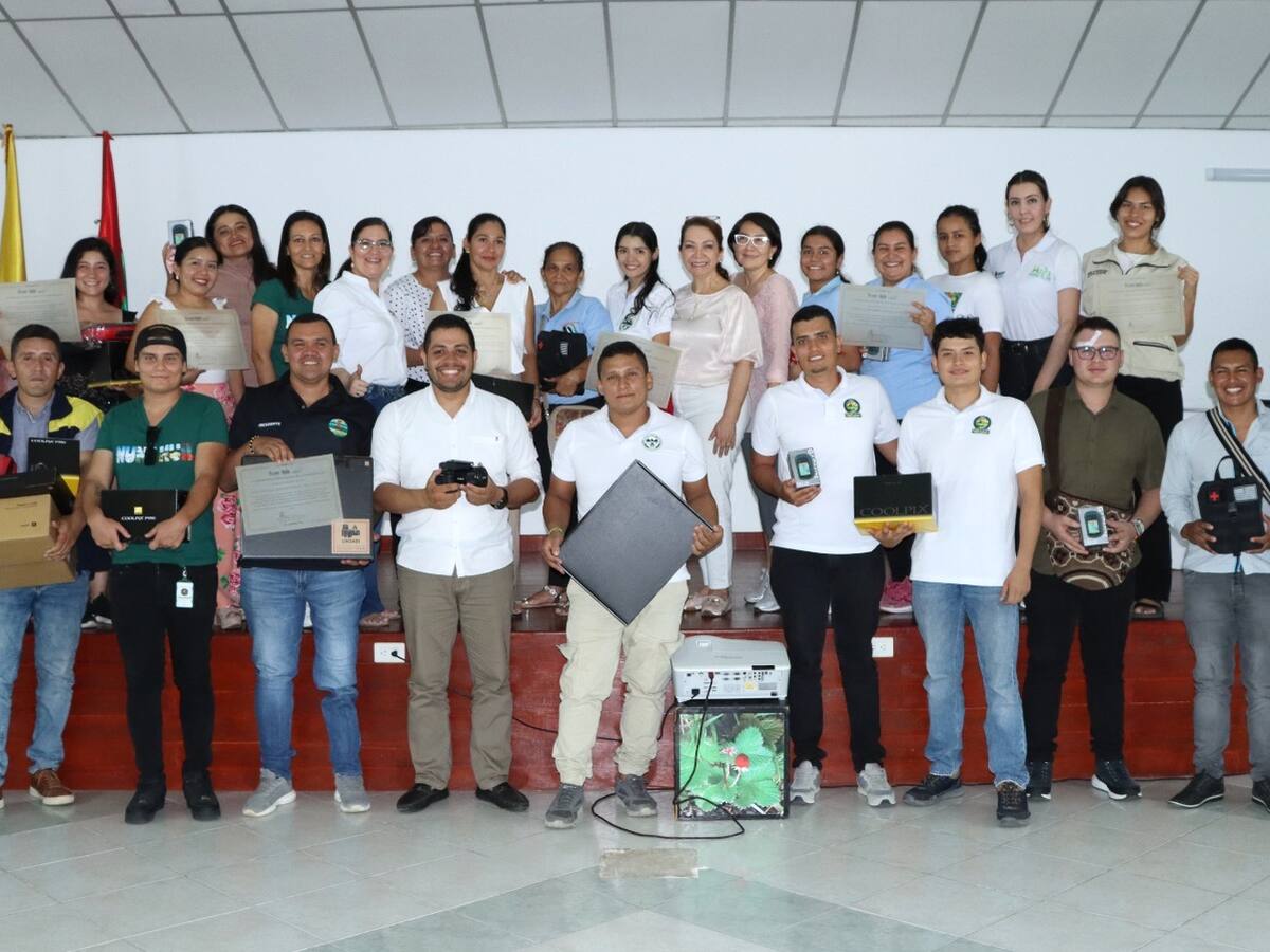 CAM premió a los Proyectos Ciudadanos de Educación Ambiental del norte del Huila