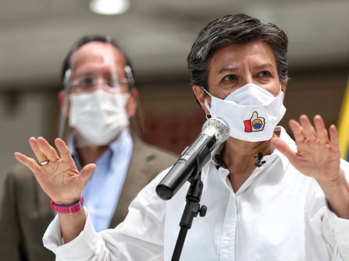 Claudia López critica al Gobierno por el día sin IVA