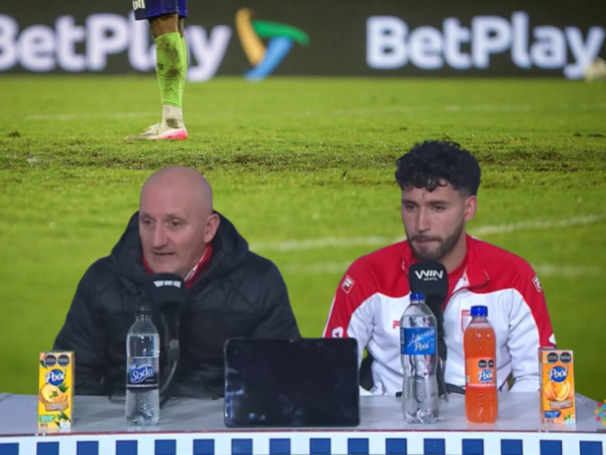 Pablo Repetto se vuelve a quejar de la cancha del Estadio El Campín: “Te come las piernas”