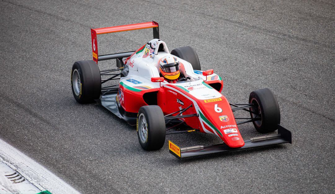 Juan Sebastián Montoya en la Fórmula 4
