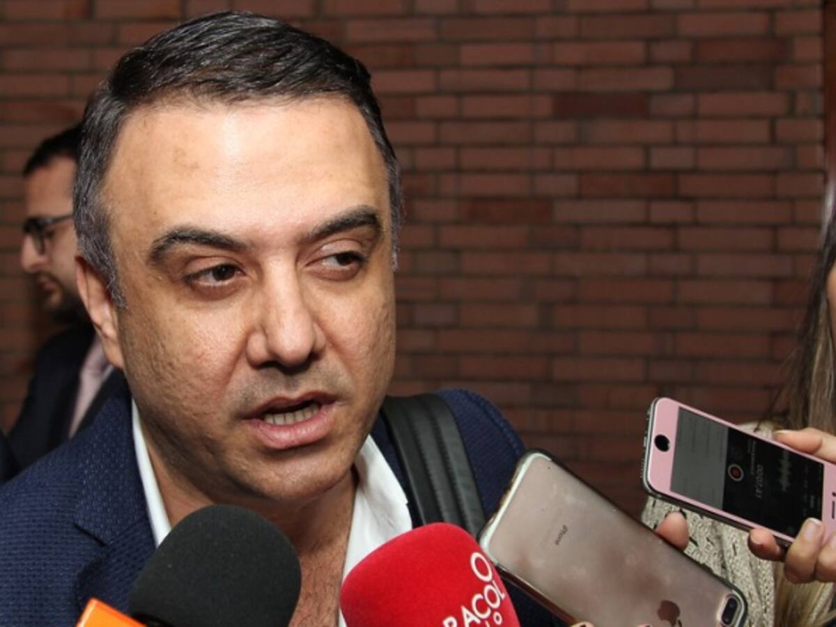 Prorrogaron por tres meses la suspensión del gobernador Edwin Besaile