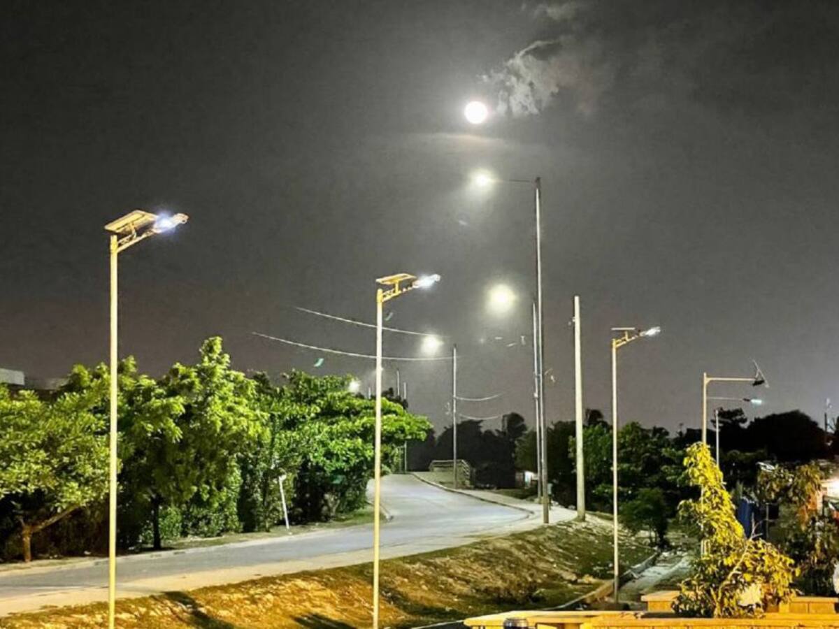 Redes de alumbrado público fueron vandalizadas en la vía Perimetral