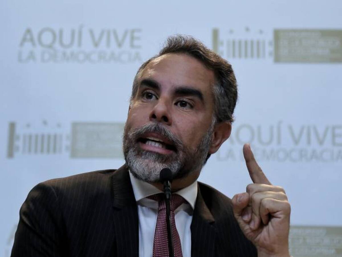 Benedetti denuncia 4 mil jurados de votación irregulares en Barranquilla