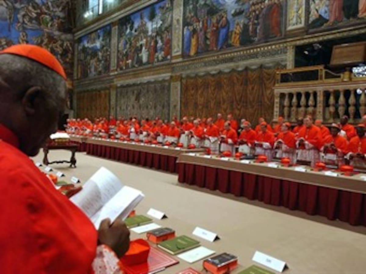 Vaticano reveló detalles de la primera reunión de cardenales para preparar el cónclave