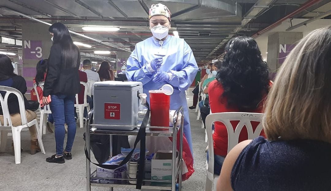 Vacunación COVID - Imagen de archivo