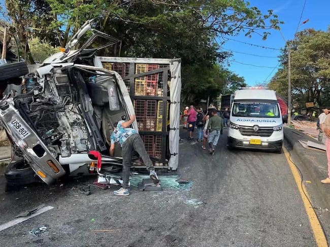 Accidente en la vía variante de Ibagué - Foto: redes sociales