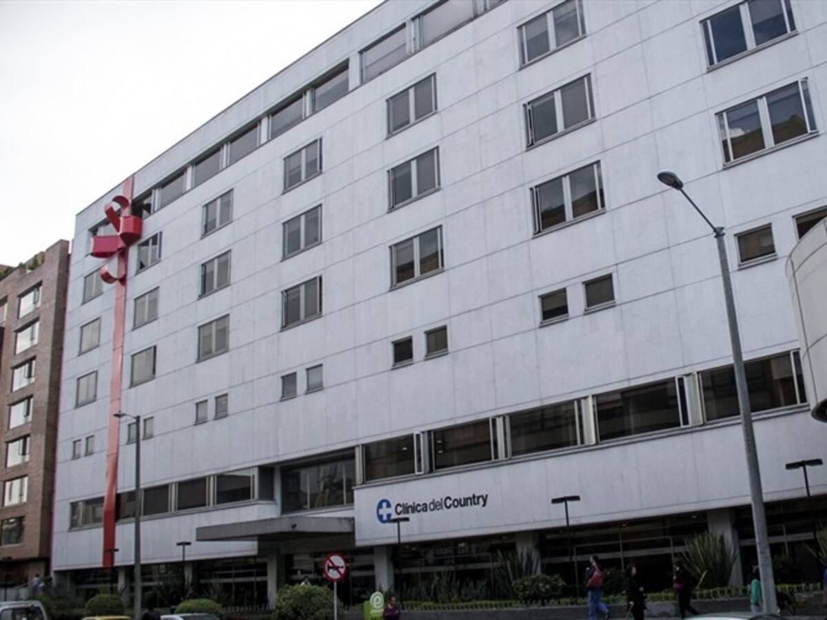 Denuncian que mujer que requería atención de urgencias no fue atendida cerca de hospital