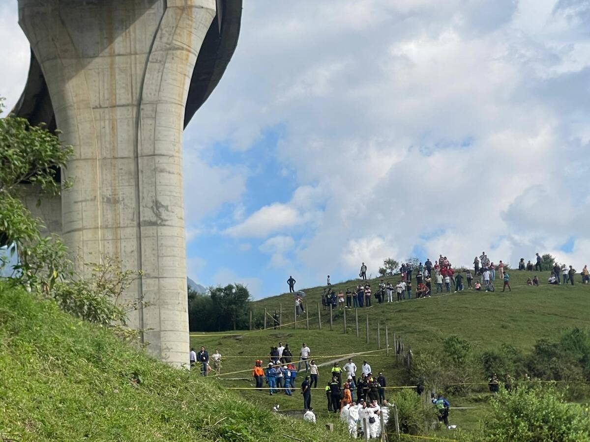 Un mes del fatídico accidente de tránsito que dejó 10 muertos en el puente Helicoidal en Quindío