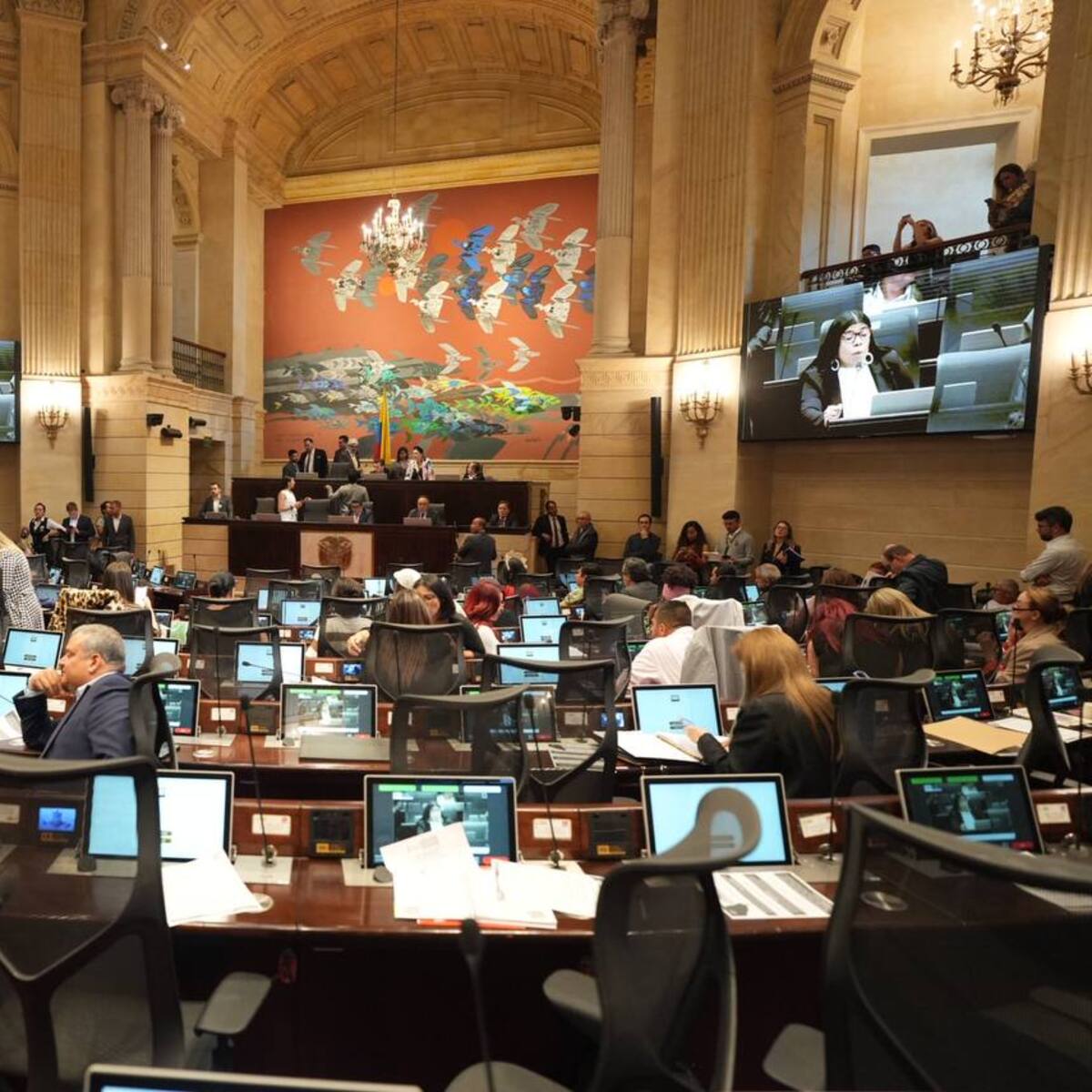 Gobierno convoca a sesiones extraordinarias para discutir la reforma a la salud