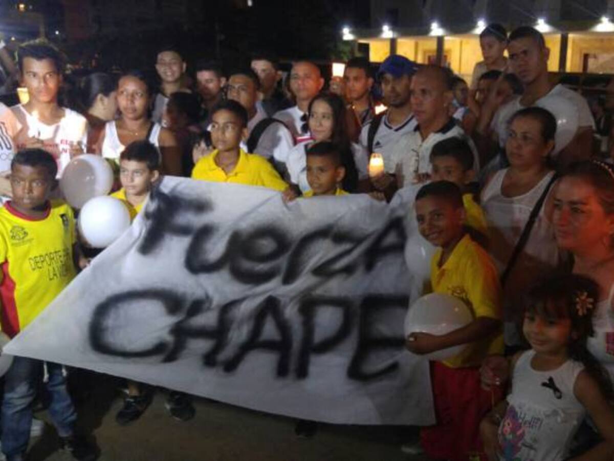 En Barranquilla rinden sentido homenaje a víctimas de avión siniestrado