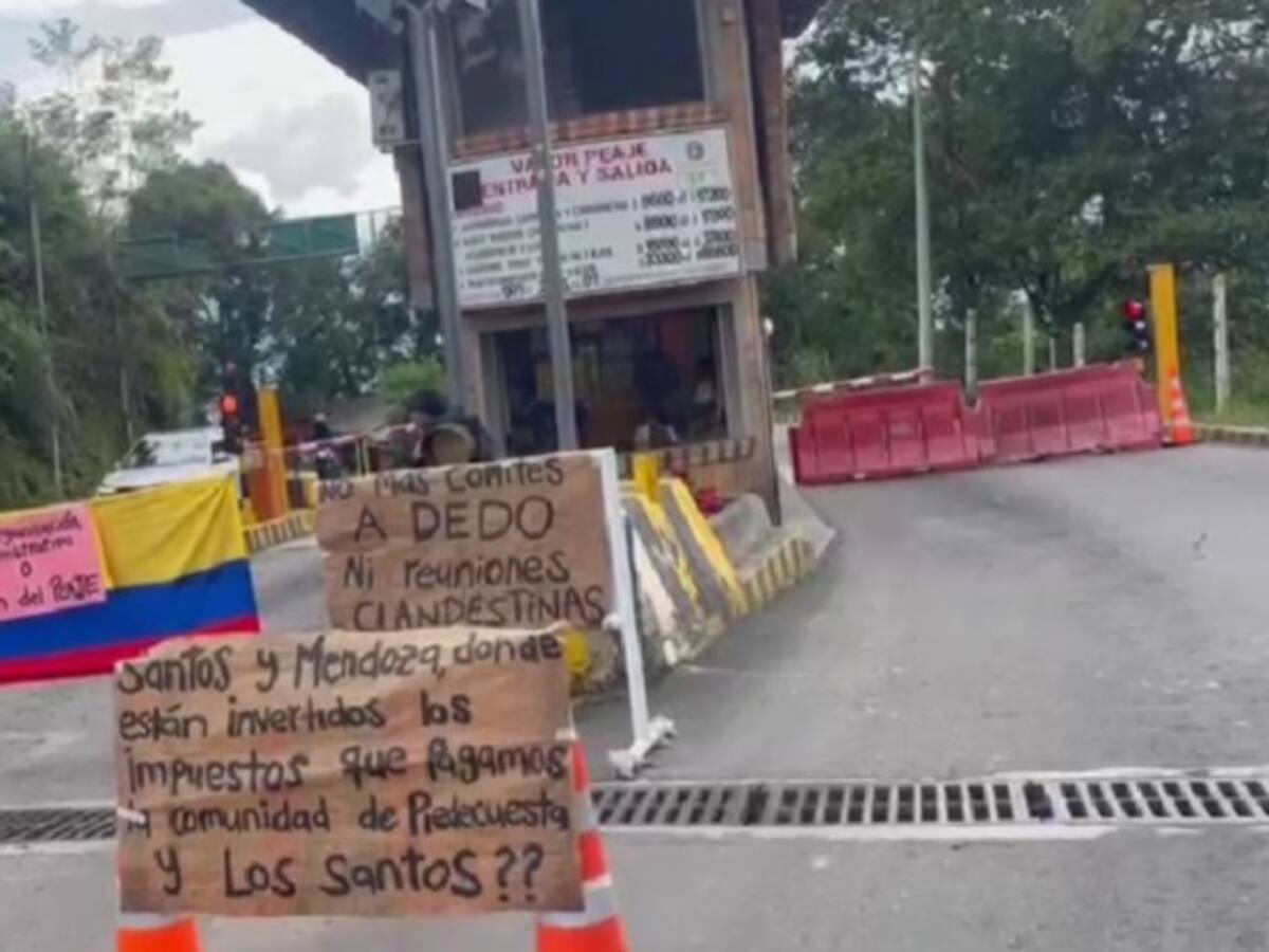 Protestas en la Mesa de Los Santos: comunidad bloquea peaje por mal manejo de recursos