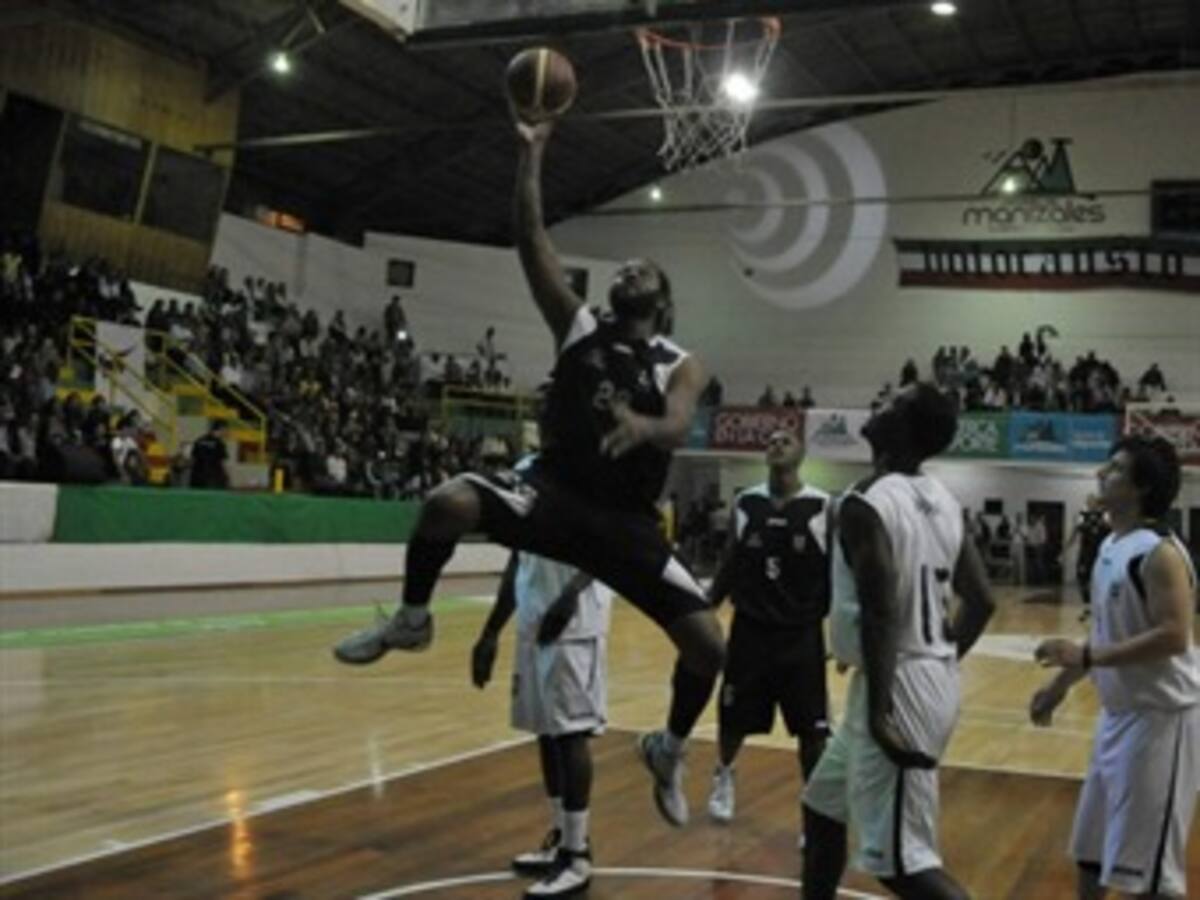 Islanders contra Patriotas Boyacá completarán la cuarta fecha de la Copa Invitacional de Baloncesto