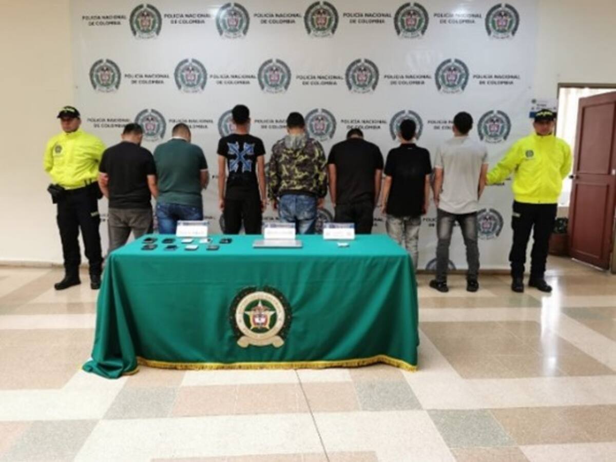 En Quindío fueron incautados 17 celulares y 230.000 cajetillas de cigarrillos