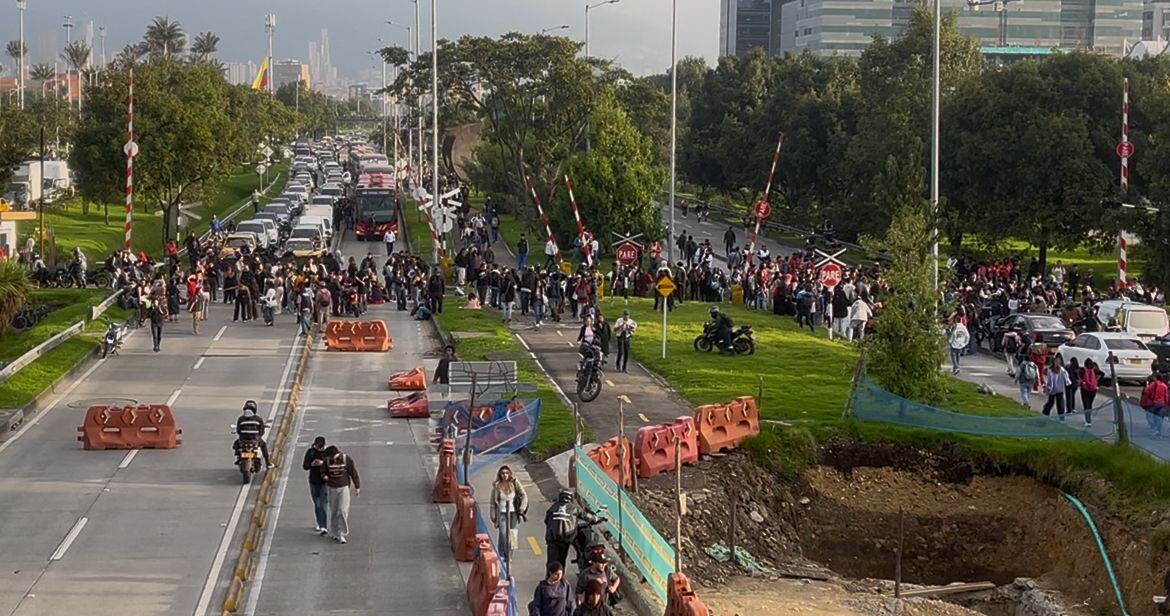 Estudiantes de universidades públicas en Bogotá protestan en contra de las decisiones del CSU
