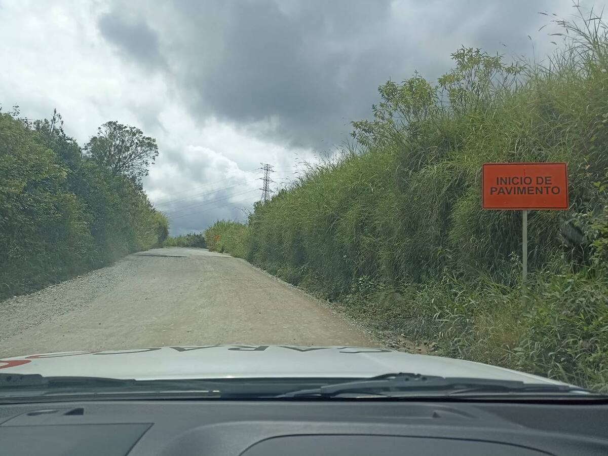 Paso con restricciones por obras en la vía Circasia- Montenegro
