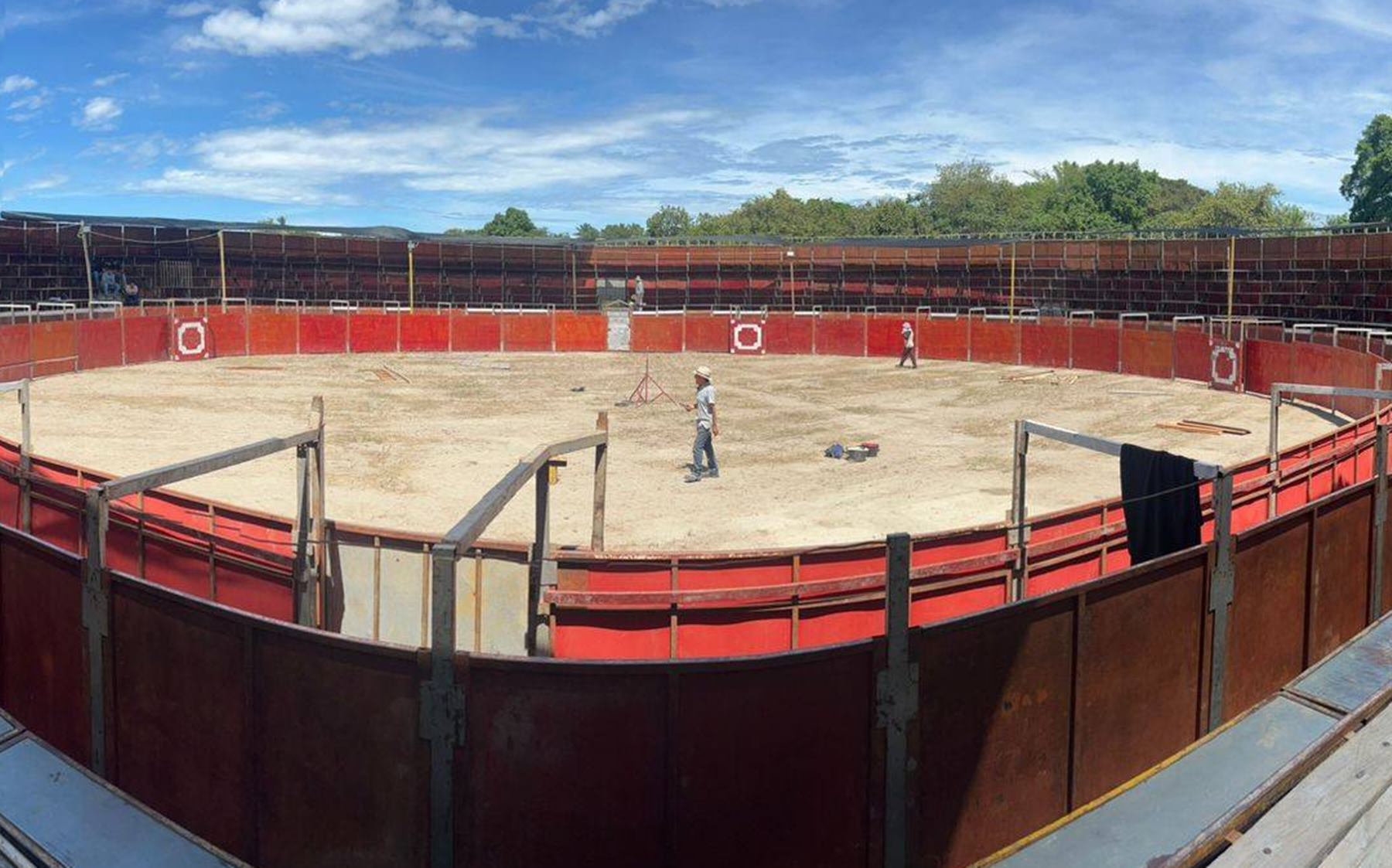 Plaza de Toros portátil en el municipio del Guamo, Tolima